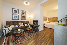 Apartamentos Turísticos Los Venerables (2)