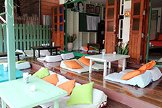 Baanrak Amphawa Homestay (2)