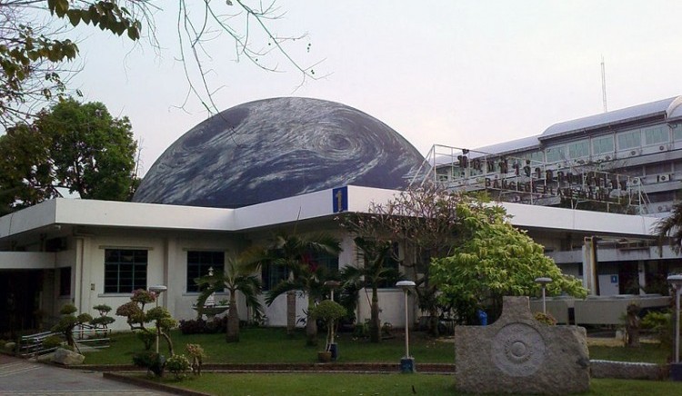 Bangkok_Planetarium_main_building