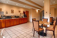 Best Western Plus Bass Hotel & Suites (3)