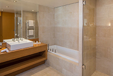 Falkensteiner Therme & Golf Hotel Bad Waltersdorf-2