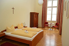 Gästehaus im Priesterseminar Salzburg (1)