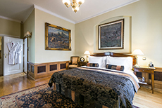Golden Well Hotel-1