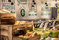 Holiday Inn London Camden Lock-3