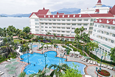 Hong Kong Disneyland Hotel-3
