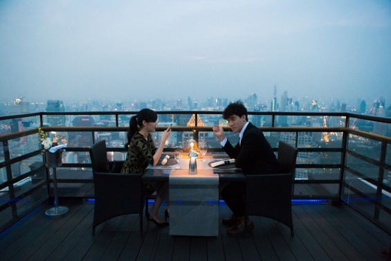 Vertigo and Moon bar_6320