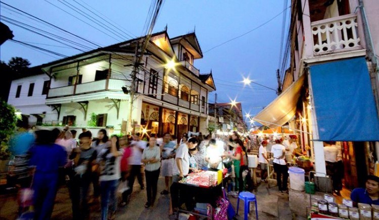 ถนนคนเดินกาดกองต้า