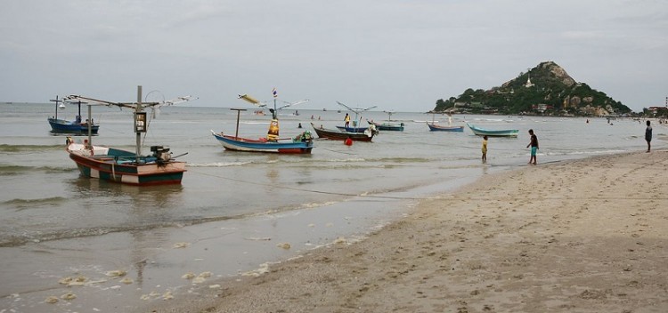 หาดเขาตะเกียบ