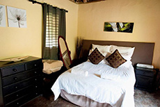 Maliba Lodge Riverside Hut-1