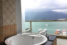 Ming Lake Dike Resort (2)