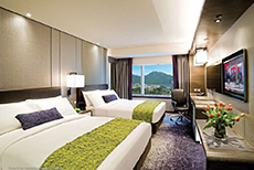 Royal Plaza Hotel (1)