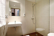 Smart Stay Hotel Berlin City - Hostel (3)