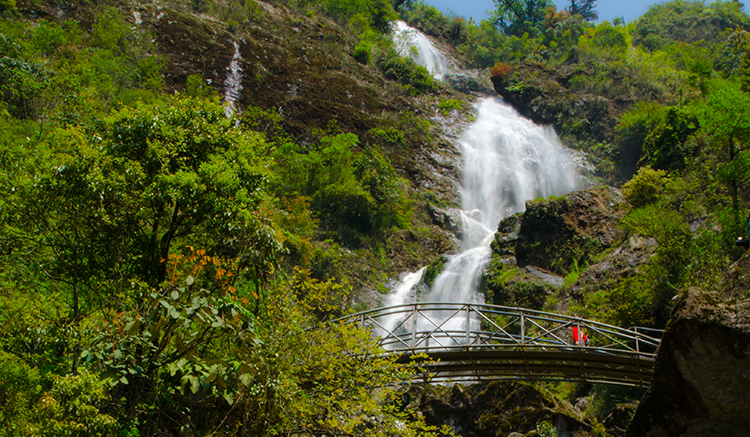 เวียดนามเหนือ Thac-Bac-Waterfall-2