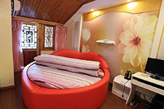 Yuejianglou Theme Inn-2