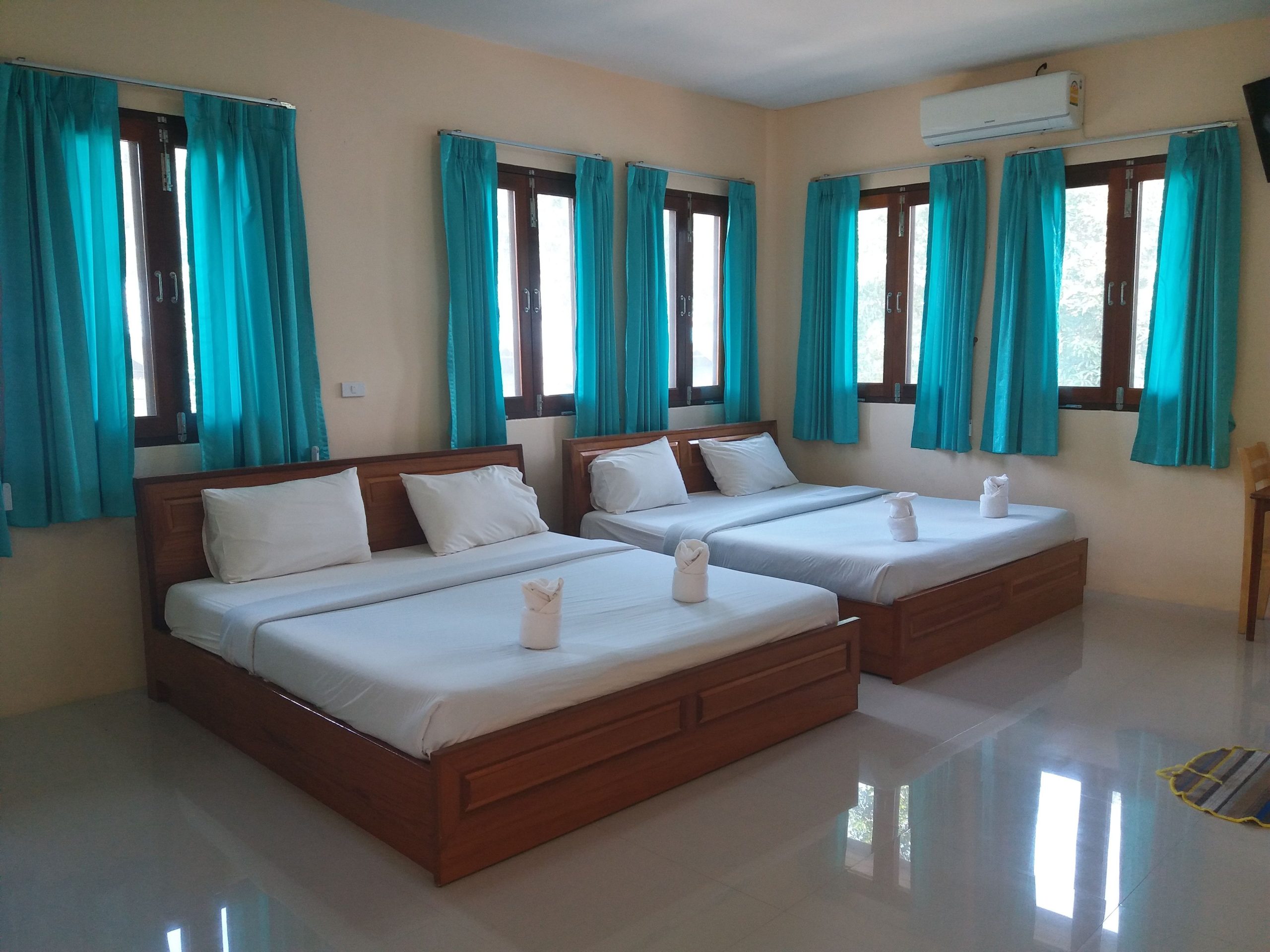 ภูโอบ น้ำใส คันทรี รีสอร์ท-02