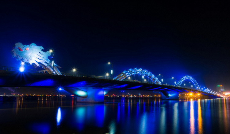 สะพานมังกรเมืองดานัง