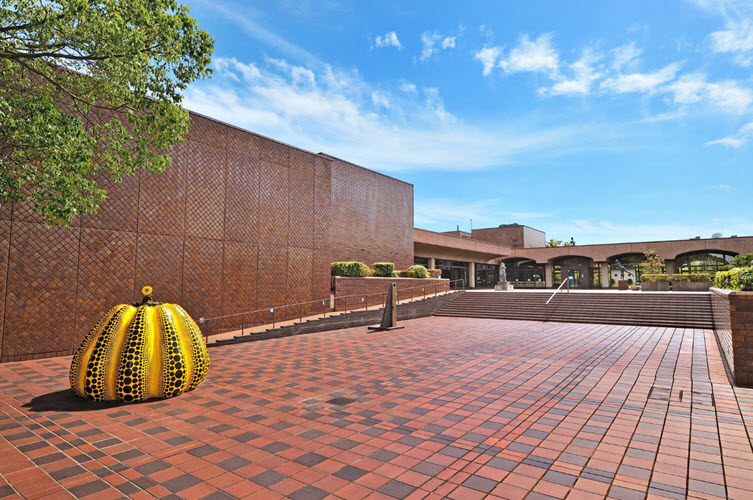 พิพิธภัณฑ์ศิลปะฟุกุโอกะ (Fukuoka Art Museum)