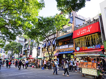 ย่านฮงแด-Hongdae-2.jpg